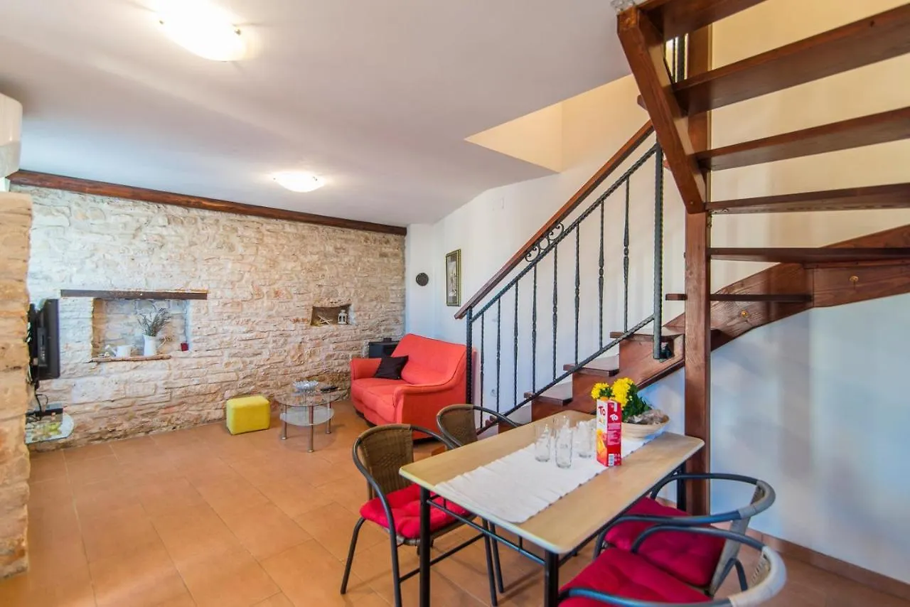 Вилла Casa Gianni Valbandon - Pets Friendly Fondole Дом отдыха